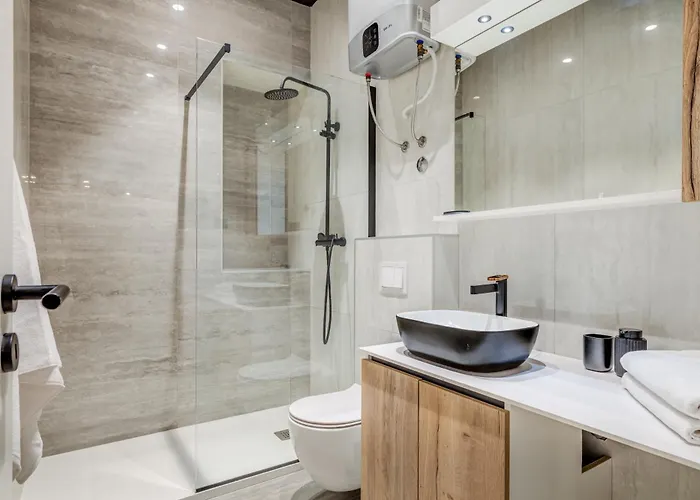 My - Downtown Retreat *