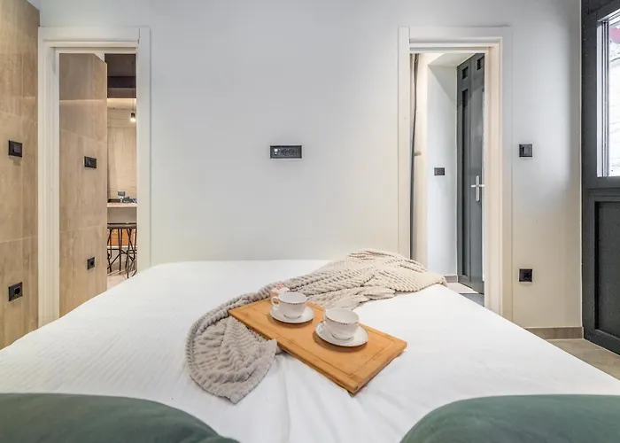 아파트 My - Downtown Retreat *