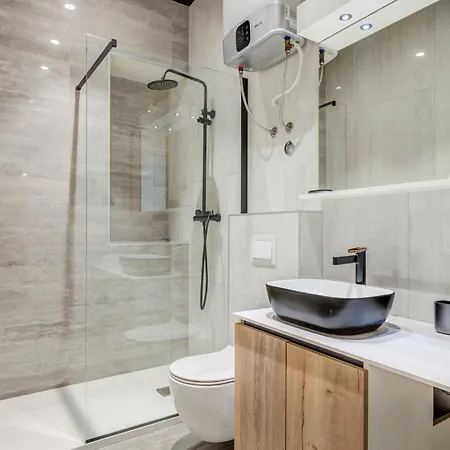 My - Downtown Retreat *